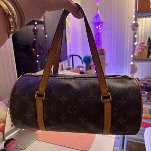 Authentic Louis Vuitton Papillon 26